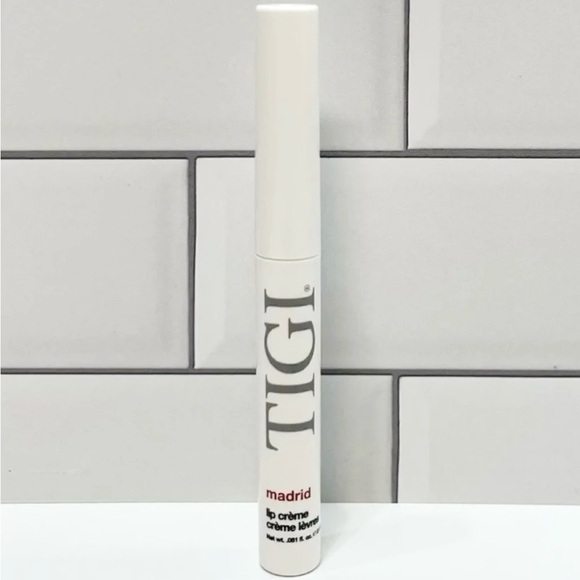 TIGI Cosmetics Madrid Lip Creme - Picture 1 of 1